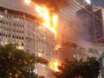 kebakaran-di-tunjungan-plaza-surabaya-rabu-1342022.jpg
