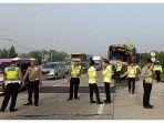 kecelakaan-lalu-lintas-tabrakan-beruntun-terjadi-di-jalan-tol-cipali.jpg