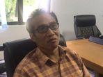 ketua-komisi-i-dprd-kota-ambon-jafry-taihuttu1.jpg