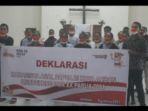 mahasiswa-papua-dukung786.jpg