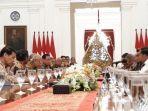 presiden-jokowi-mengundang-puluhan-tokoh-ke-istana-merdeka.jpg