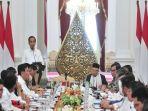 presiden-jokowi-menyampaikan-arahan-pada-sidang-kabinet-paripurna-perdana.jpg