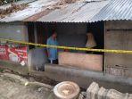 rumah-tempat-kejadian-gantung-diri-telah-dipasangi-garis-polisi.jpg