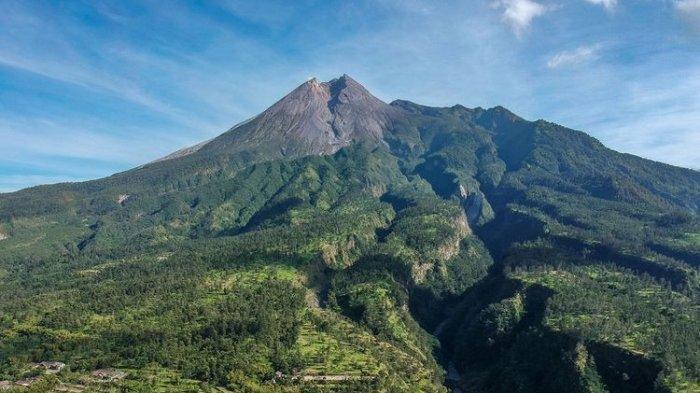 Gunung Merapi Status Siaga, Warga Sembilan Dusun Diungsikan, Destinasi Wisata Ditutup