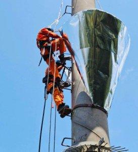 PEMASANGAN-PANTOM-Proses-pemasangan-penghalang-panjat.jpg