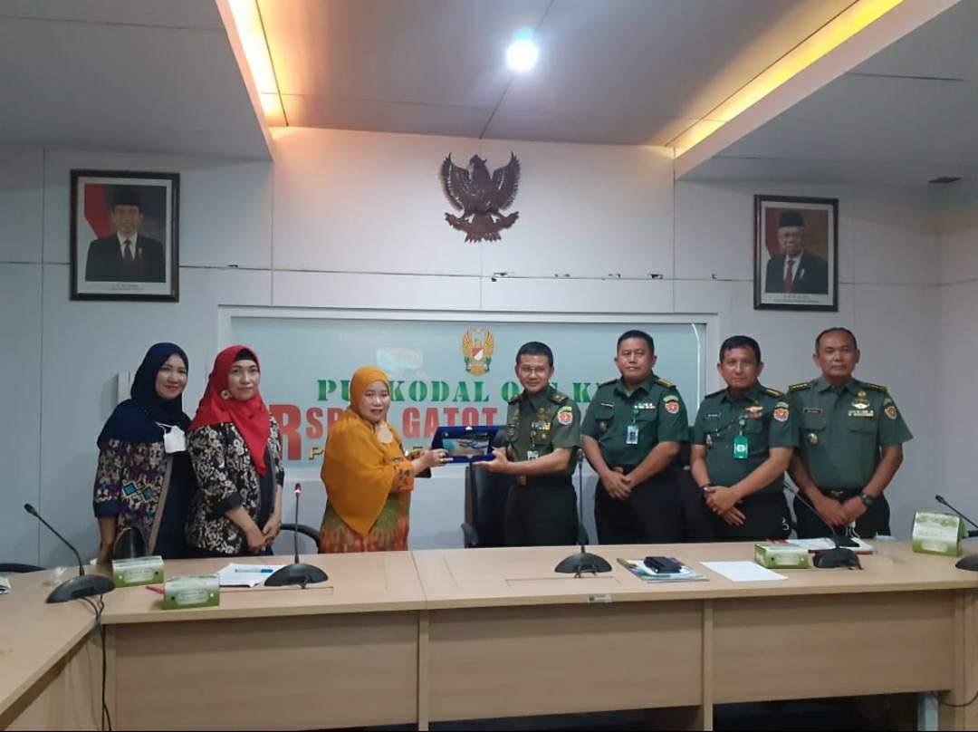 Direksi-RSMZ-Belitung-Timur-foto-bersama-dengan-dengan-Direksi-RSPAD-Gatot-Soebroto-Jakarta.jpg
