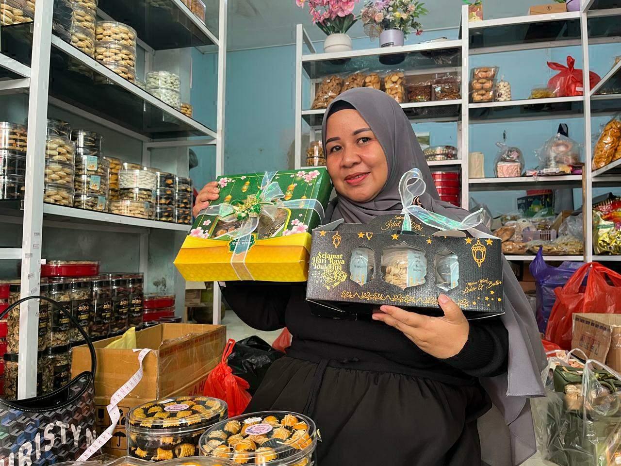 UMKM Kue Kering Banjir Orderan Jelang Lebaran