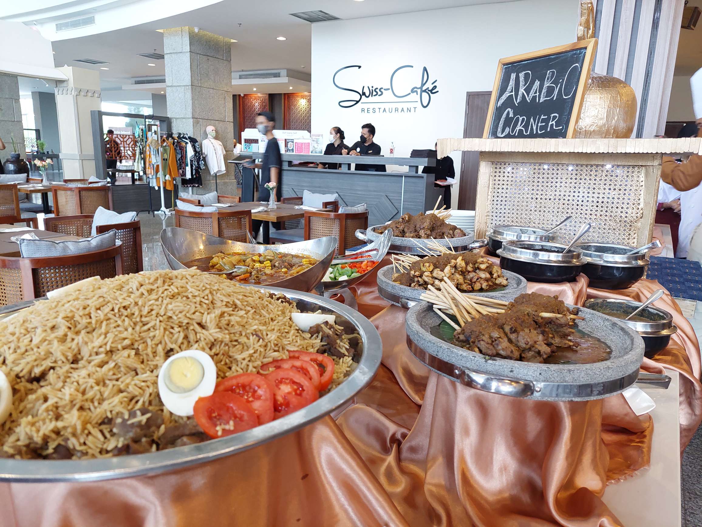Ragam-Sajian-Ramadhan-Berkah-Sajadah-yang-disajikan-di-Swiss-Belhotel-Pangkalpinang.jpg