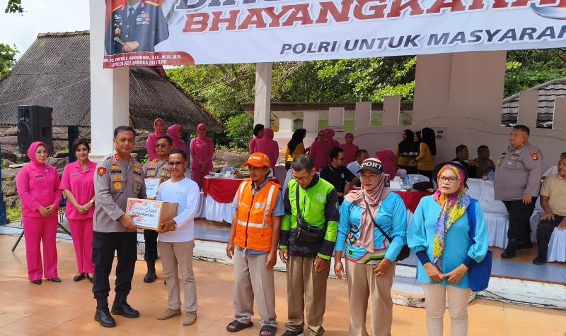 SERAHKAN-BANTUAN1237890.jpg