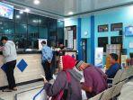 20230117_Warga-mengantre-di-kantor-Disdukcapil-Kota-Pangkalpinang.jpg