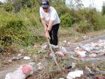 20250413_membersihkan-sampah.jpg