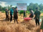20250728_Satgas-PKH-pasang-plang.jpg