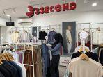 BERBELANJA-Suasana-saat-pengunjung-berbelanja-di-3-Second.jpg