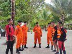 Basarnas-Pos-SAR-Tanjungpandan-saat-bersiaga-di-Pulau-Leebong-Desa-Pegantungan-Sabtu-281.jpg
