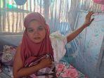 Kondisi-Tri-Cantika-Fitri-yang-menderita-tumor-saat-berada-di-rumahnya-Kamis-55.jpg