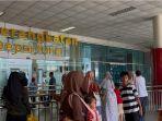 PINTU-KEDATANGAN-BANDARA-Suasana-pintu-kedatangan-di-Bandara-Depati.jpg