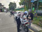 RAZIA-OPM-2025-Personel-Satlantas-Polres-Belitung-melaksanakan-razia.jpg