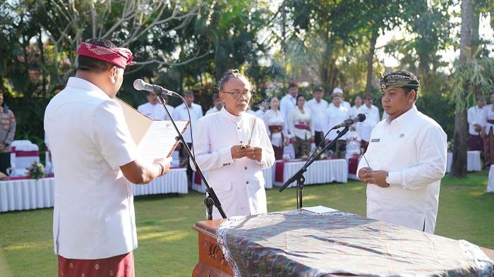 Sekda Gianyar Gus Bem Sidak ASN: “Jangan Seenaknya Datang Terlambat!”