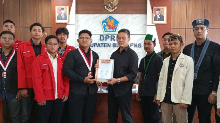 Aliansi Mahasiswa Bali Utara Sampaikan Lima Poin Pernyataan Sikap Pemilu Damai