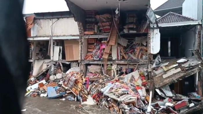 5 Arti Mimpi Gedung Runtuh, Pertanda Keluarga Akan Mengalami Masa Sulit