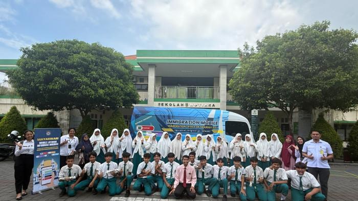 Berikan Informasi Layanan ke Masyarakat, Imigrasi Ngurah Rai Bali Hadirkan Program Mayaswari