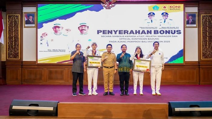 Pemkab Badung Realisasikan Bonus Atlet & Pelatih Porprov Bali XVI Tahun 2025, Adi Arnawa Apresiasi
