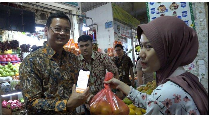 Dukung Inklusivitas Perbankan Syariah, BSI Dorong Digitalisasi Pembayaran di Pasar Gede