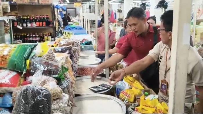 HARGA Beras di Gianyar Stabil, Instansi Gabungan Gelar Monitoring Harga Beras ke Sejumlah Titik