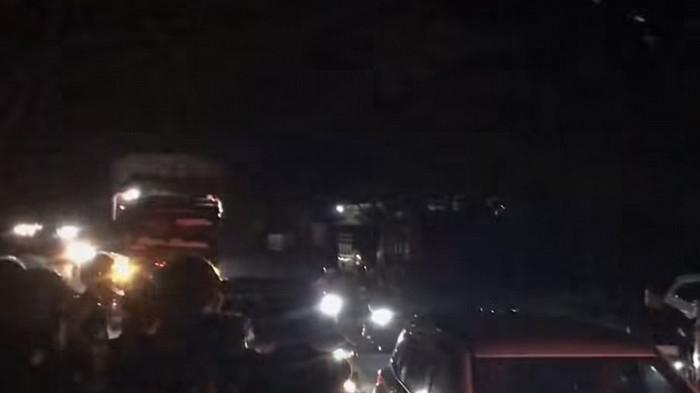 Belasan Remaja Berlarian Kabur ke Sawah, Balap Liar Disertai Judi di Klungkung Dibubarkan Polisi