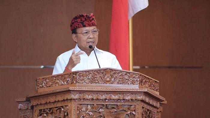 KINERJA - Gubernur Bali, Wayan Koster beberkan capaian kinerja signifikan dalam satu tahun kepemimpinannya bersama Wakil Gubernur (Wagub) Bali I Nyoman Giri Prasta periode 20 Februari 2025–20 Februari 2026.