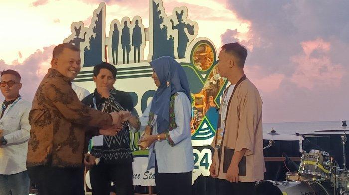 Hadiri MikroeX Summit 2024 Bali, Wamen Helvi Paparkan Amanat Presiden Prabowo Untuk UMKM