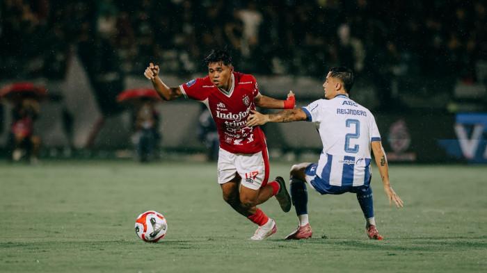 Kartu Merah Mirza Mustafic Jadi Petaka, Persib Bandung Curi Kemenangan 0-1 di Kandang Bali United