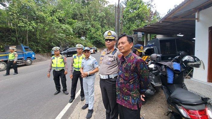 Jasa Raharja Berikan Santunan kepada Korban Kecelakaan Minubus Terguling di Jalur Bangli-Karangasem