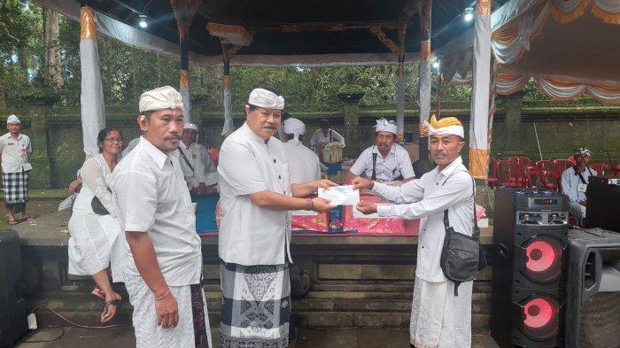 Selesai HUT Kota Tabanan, Ketua DPRD Langsung Penuhi Uleman Warga