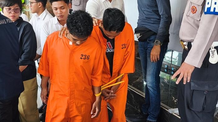 TERSANGKA - Konferensi pers kasus Curat di Mapolresta Denpasar, pada Senin 19 Januari 2026.