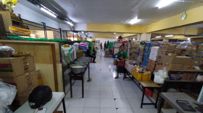 Pedagang Pasar Kumbasari Mulai Berjualan Pasca Banjir, Pemkot Denpasar Gelar Pecaruan Panca Kelud
