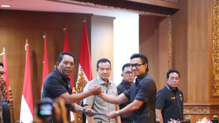 Dukung APBD 2026, Fraksi PDI Perjuangan DPRD Badung Berikan Sejumlah Catatan Kepada Pemerintah