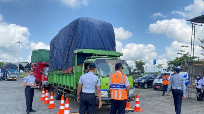 BAHAYA Bagi Pengguna Jalan Lain, Disbud Badung Gencarkan Penertiban Angkutan ODOL