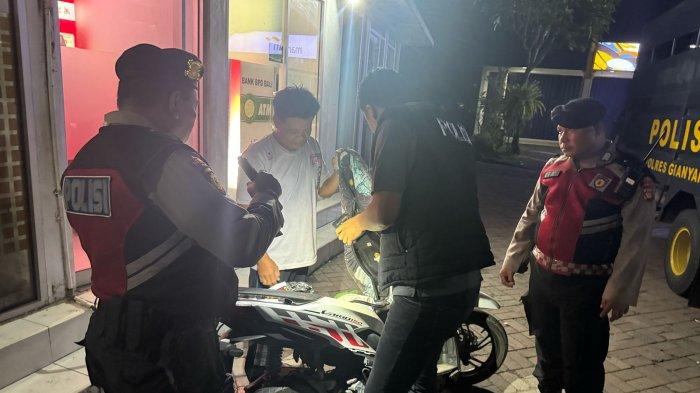Operasi Cipkon Agung 2025, Polres Gianyar Razia Kendaraan Dan Hiburan Malam