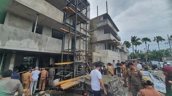 SIDAK - Pansus TRAP DPRD Bali sidak proyek pembangunan hotel di Jalan Pantai Cemagi, Kecamatan Mengwi, Kabupaten Badung, Senin (23/2)