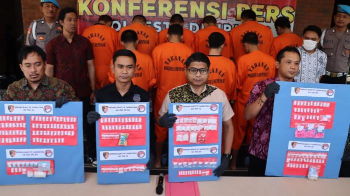 Amankan 23 Pengedar & 3 Pemakai, Polresta Denpasar Ungkap 23 Kasus Narkotika Per Agustus 2025