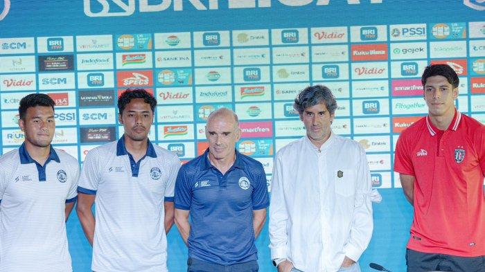 Pelatih Arema FC Sesalkan Aksi Ariel Lucero, Sebut Kartu Merah Sia-sia Buat Tim Hilang Momentum