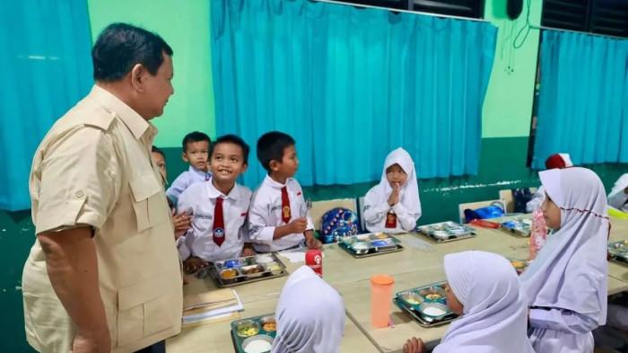 PRABOWO Sebut Pertama dalam Sejarah RI, Kepala BGN Kembalikan Anggaran MBG Rp 70 Triliun