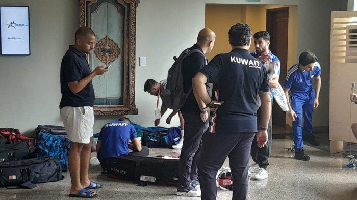 Sebelumnya Tidak Bisa Datang Karena Perang Memanas, Akhirnya Tim Anggar Kuwait Tiba di Bali