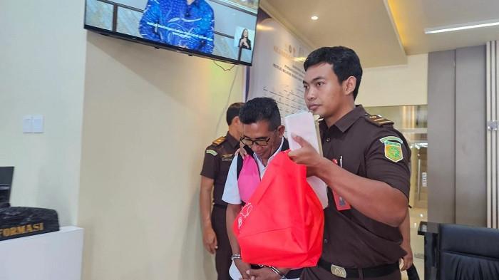 MANTAN Kepsek SMKN 1 Klungkung Wajib Bayar Uang Pengganti Rp910 Juta, Siarsana Dituntut 6 Tahun Bui