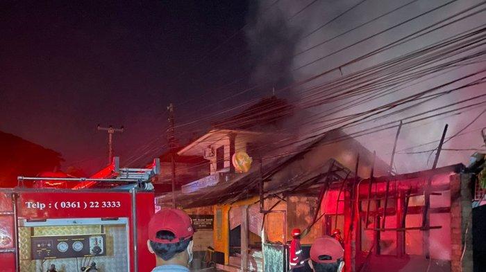 Terjadi 2 Peristiwa Kebakaran di Benoa dan Pemogan Bali, 5 Tempat Usaha Ludes Dilahap Si Jago Merah