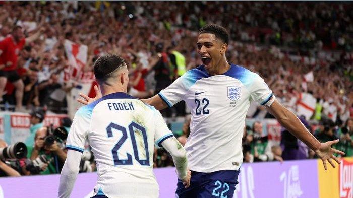 Tim-nasional-Inggris-saat-merayakan-gol-di-Piala-Euro.jpg