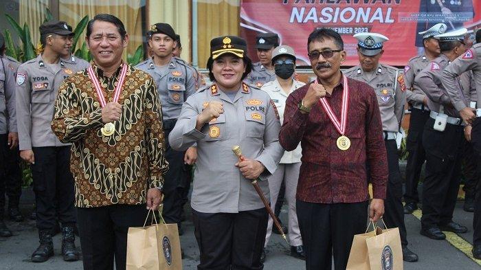 Begini Pesan Kapolres Kawasan Bandara Ngurah Rai Kepada Personelnya yang Purnabakti