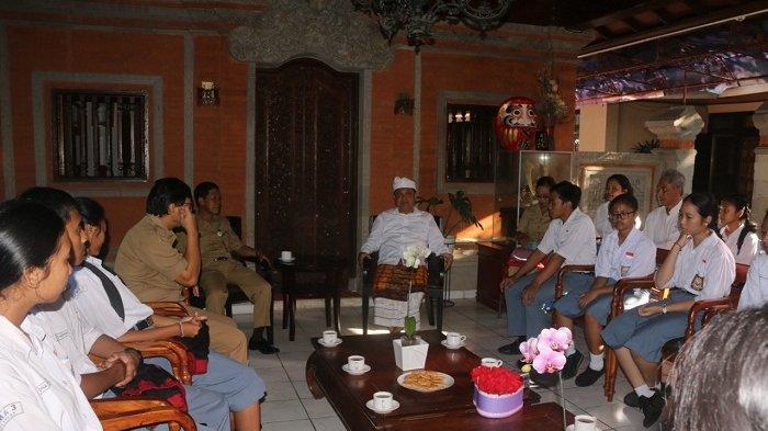12 Tim Peneliti Muda Denpasar Tampilkan Hasil Penelitian di Thailand, Manfaatkan Label Botol Plastik