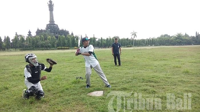 Tim Baseball dan Softball Smansa Latihan Keras Demi Wali Kota Cup 2016
